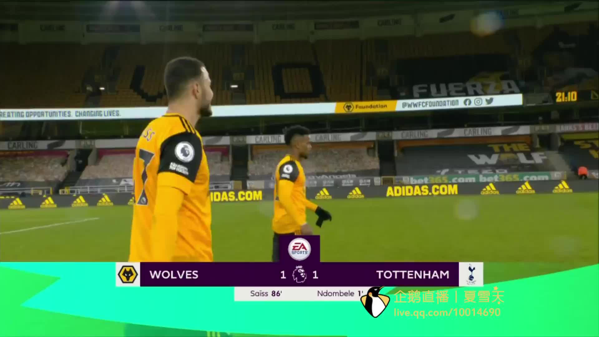 在比赛中游 在比赛中游